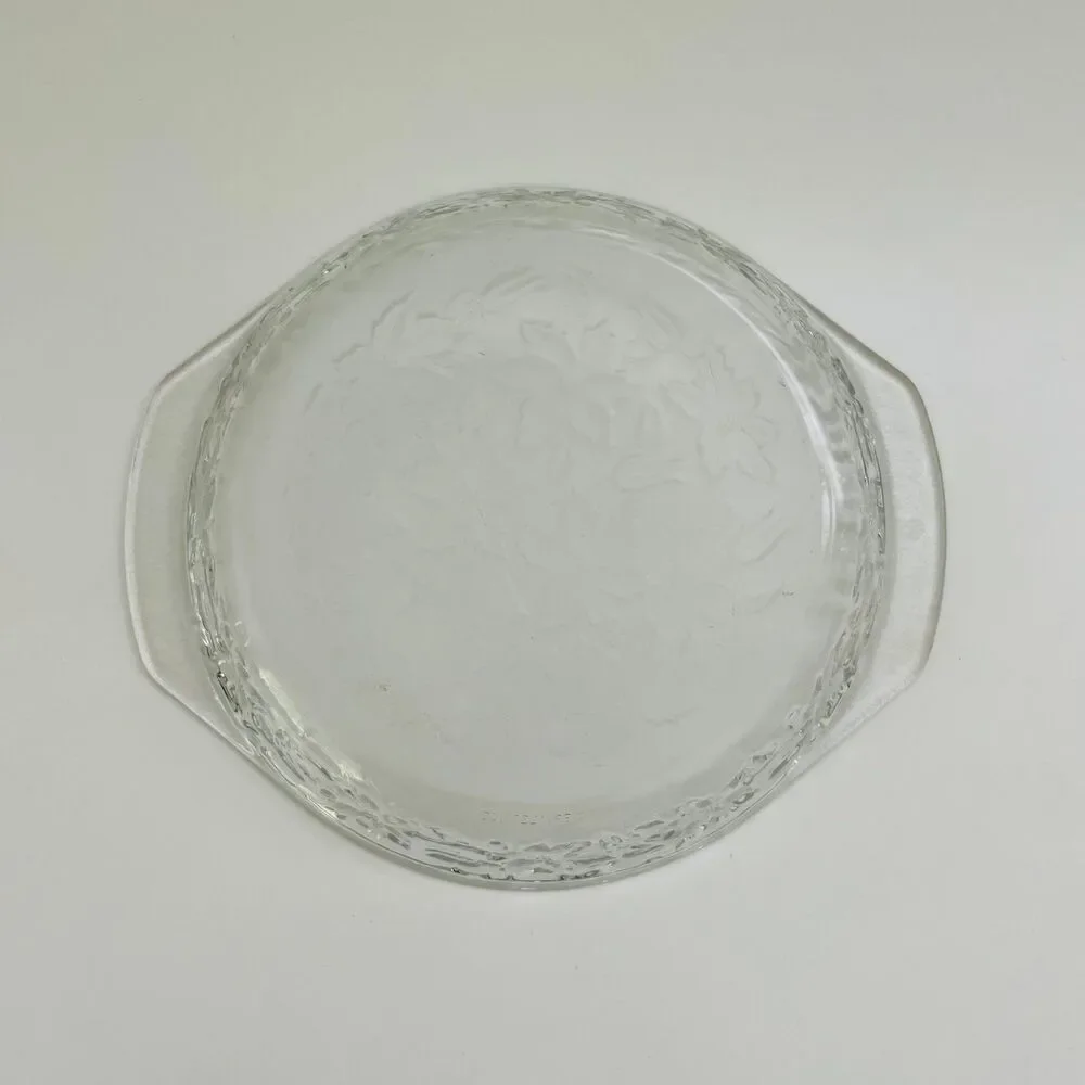 PRINCESS HOUSE Fantasia Crystal Embossed Poinsettia Pie Plate Glass